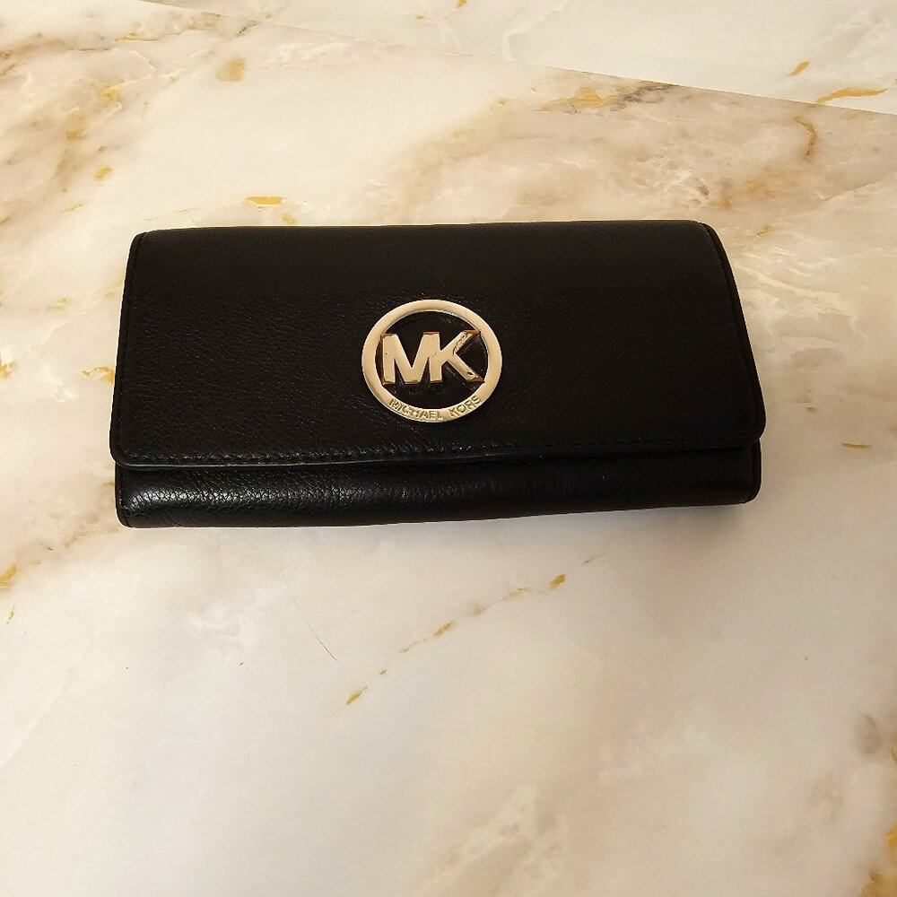 Michael Kors Black Wallet with Snap Closure - Picture 1 of 7